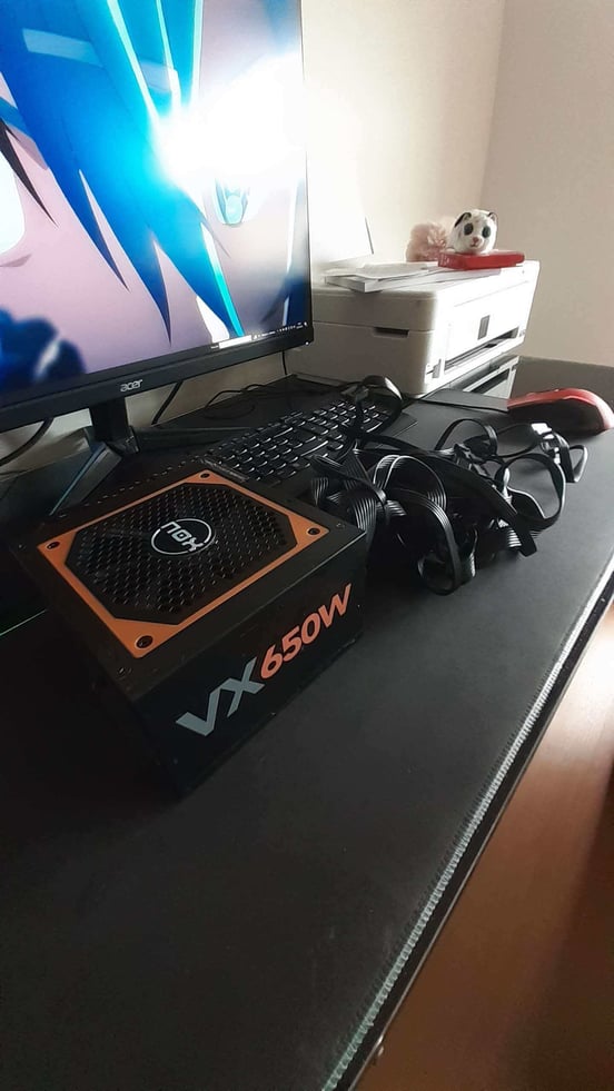 Fonte de Alimentação NOX Urano VX 650w (Non-Modular - 80 Plus Bronze