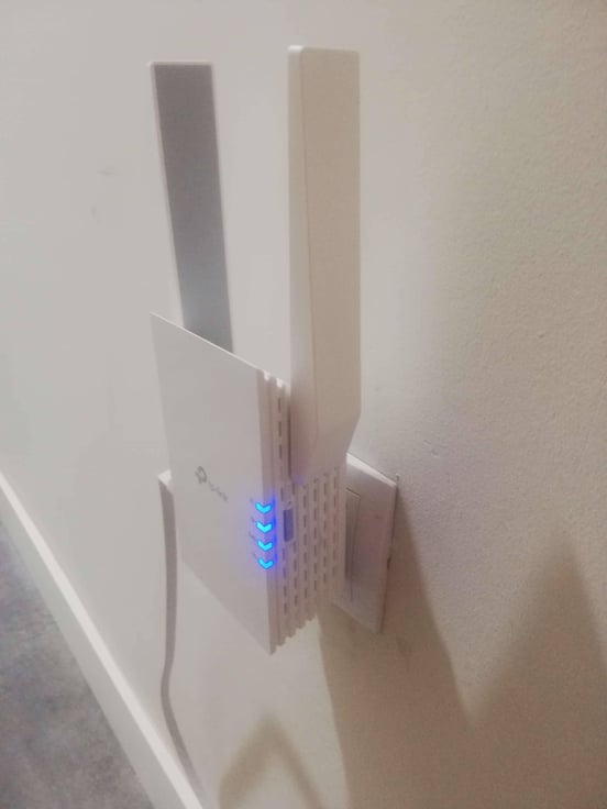 TP-Link Répéteur WiFi 6 RE605X - Amplificateur AX1800 Mbps - Port Gigabit - Compatible Toutes Box
