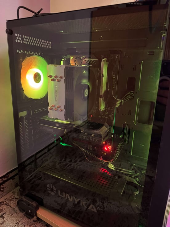 Boîtier Micro ATX Gaming - UNYKACH - Modèle Mir B200 - Verre trempé - 3
